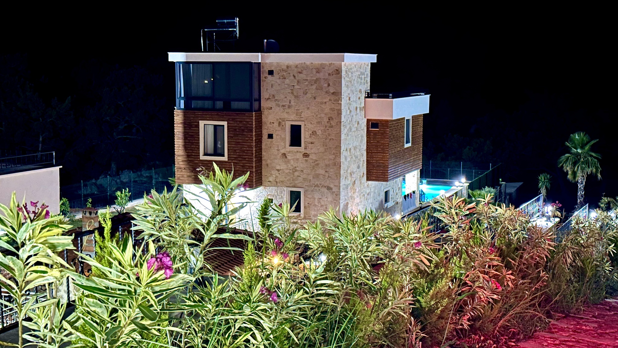 

Napoli - Konyaalti - Taş Köy Villas