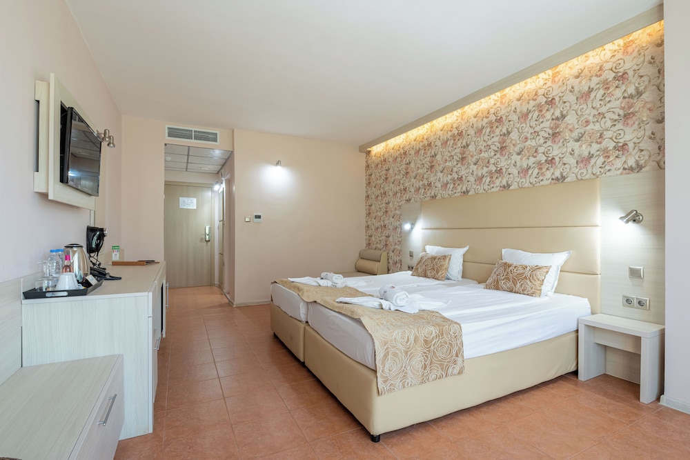 

Milano - Nessebar - Aphrodite Beach Hotel