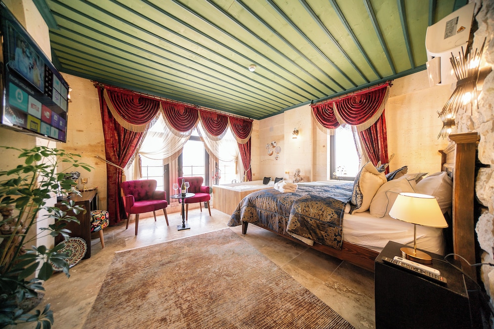 

Napoli - Ortahisar - Abra Stone House