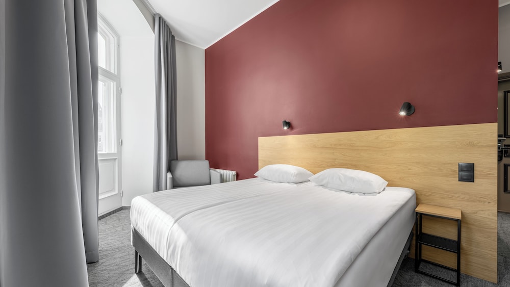 

Roma - Tallinn - Rija Old Town Hotel