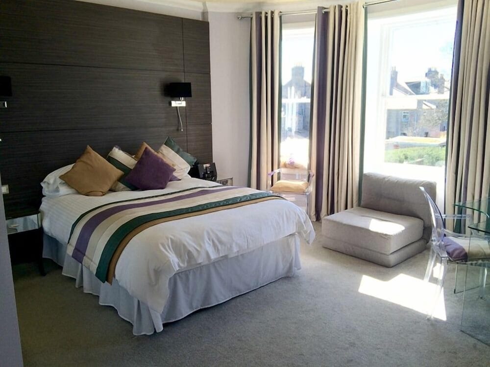 

Bologna - Aberdeen - Ferryhill House Hotel