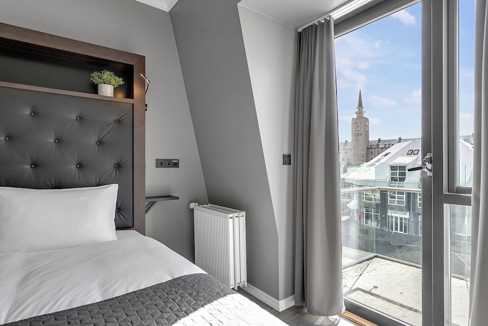 

Bari - Reykjavik - Hotel Aska