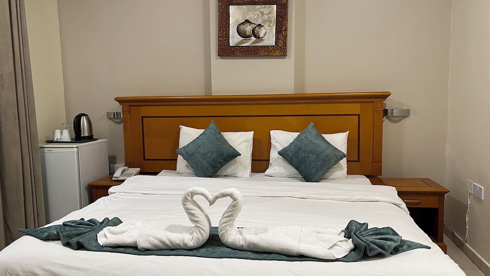 

Bologna - Muscat - Al Murooj Hotel Apartments