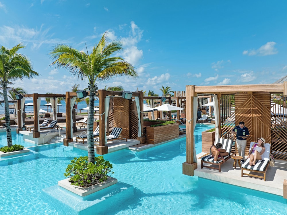

Roma - Lafitte - Jungala Park Hotel at VidantaWorld Riviera Maya