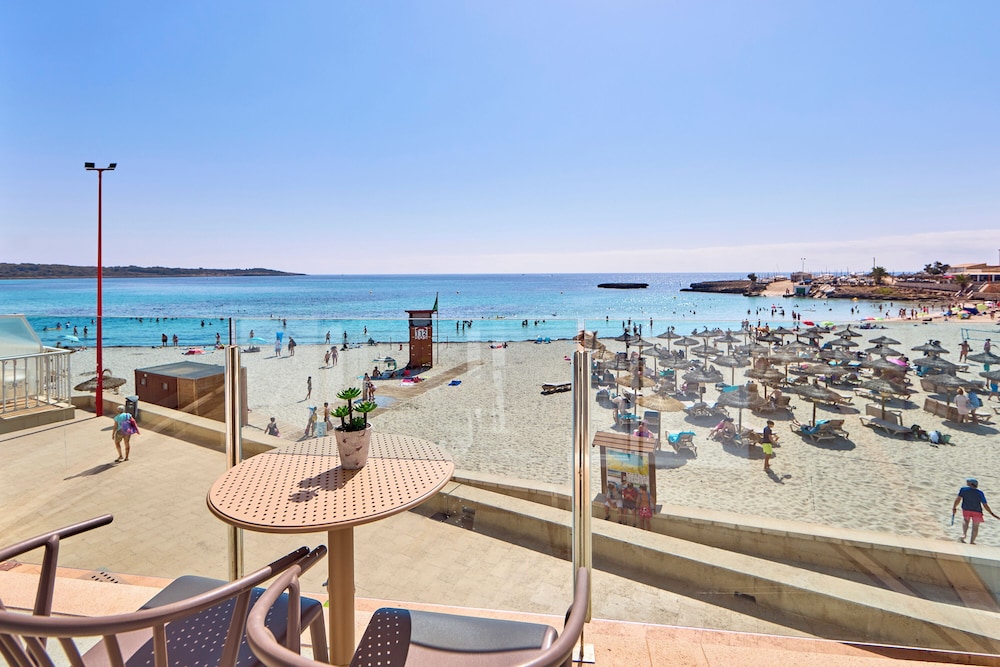 

Olbia - Cala Bona - Universal Hotel Perla