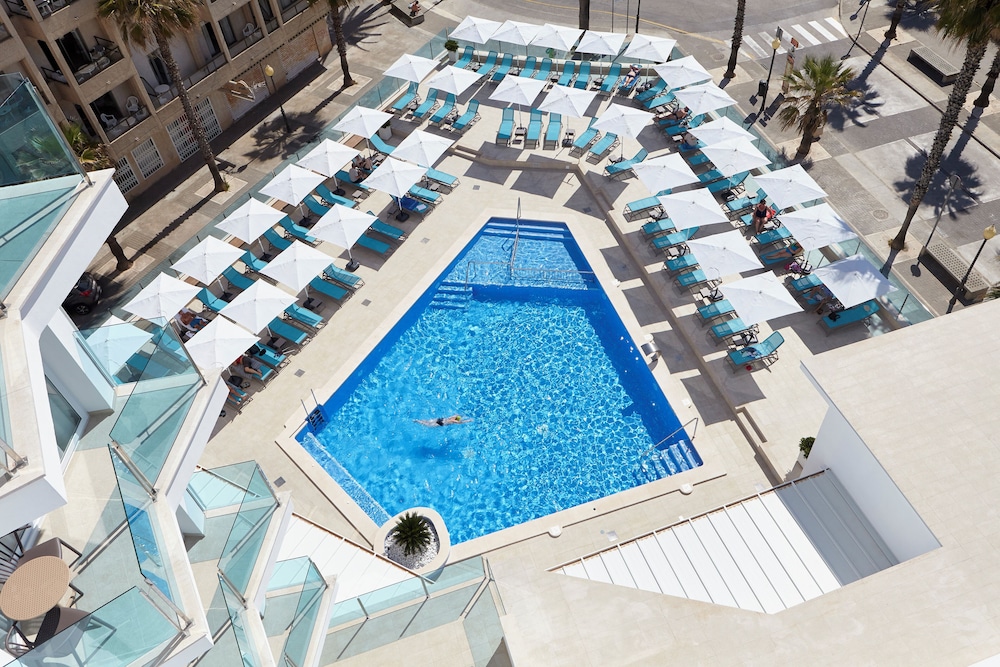 

Verona - Cala Bona - Universal Hotel Perla