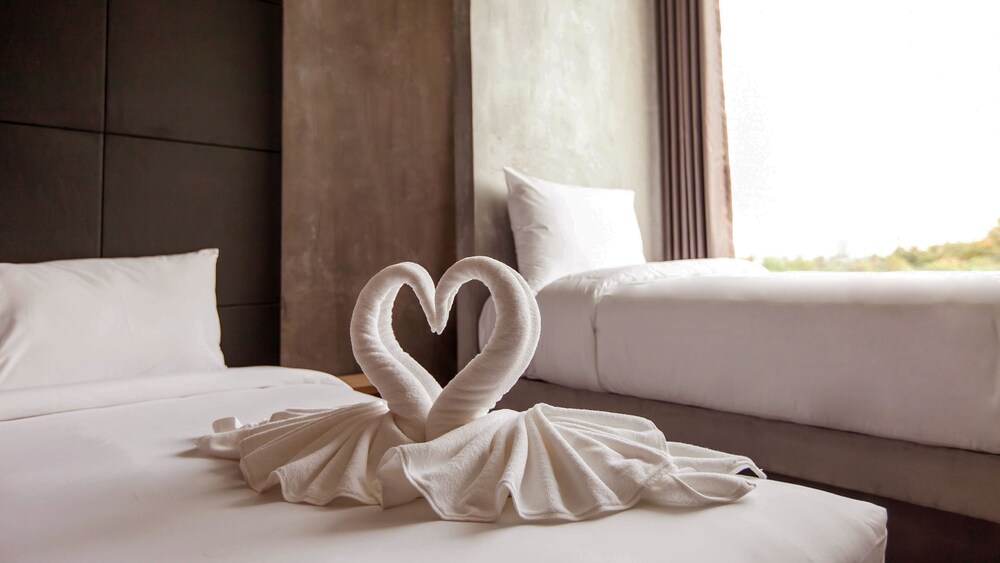 

Roma - Panwa Beach - B2 Phuket Boutique & Budget Hotel