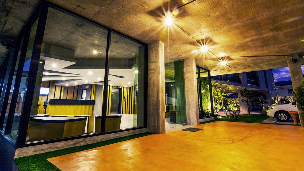 

Milano - Coconut Island - B2 Phuket Boutique & Budget Hotel
