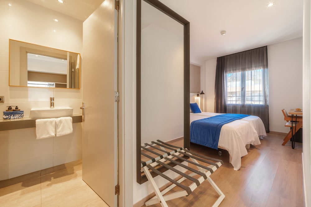 

Milano - Port de Pollença - Mar Calma Hotel