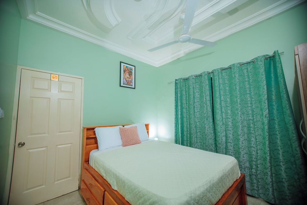 

Bologna - Accra - Bethel Suites Hotel