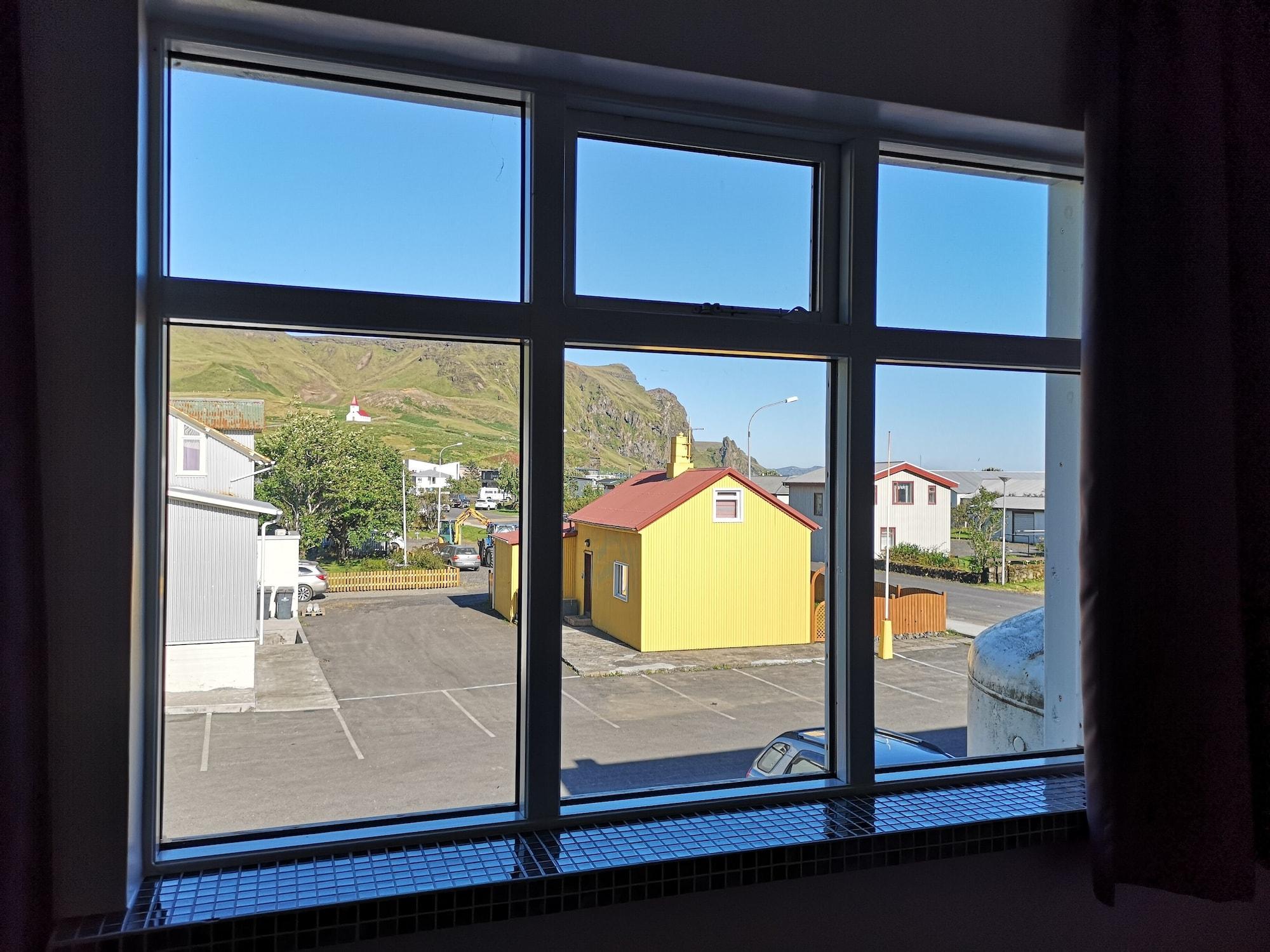 

Napoli - Vik i Myrdal - Puffin Hotel Vík by Ourhotels