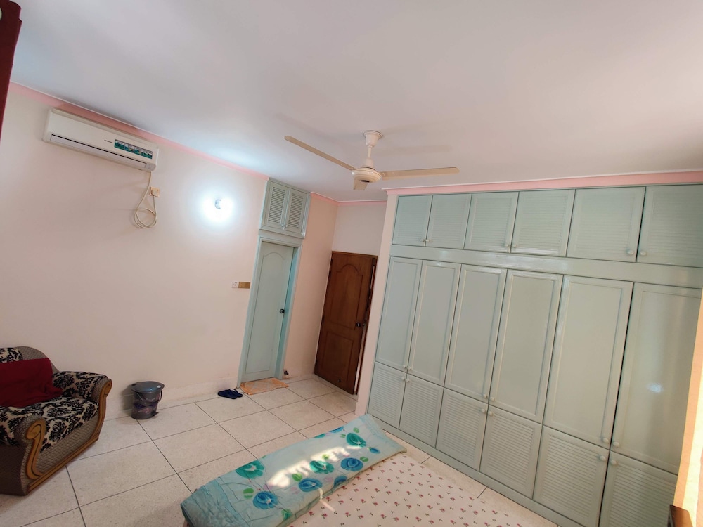 

Roma - Dhaka - Ciatle Suites & Resort