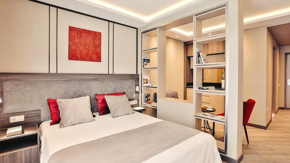 

Milano - Batumi - Sunrise Apart-Hotel