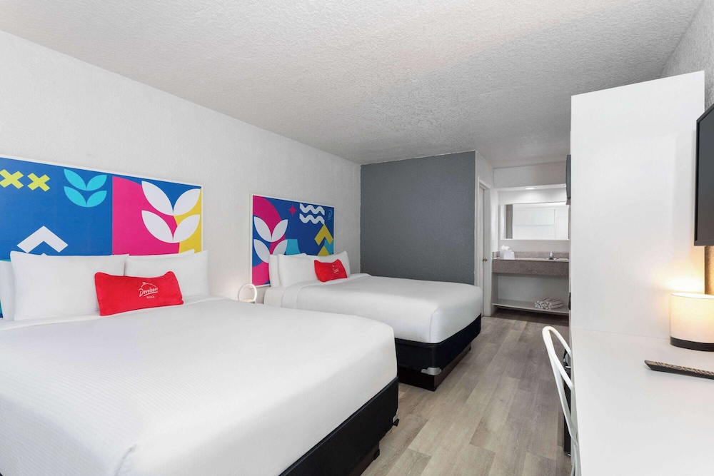 

Milano - Orlando (FL) - Developer Inn Maingate, a Baymont by Wyndham