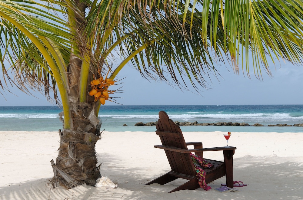 

Milano - Saint Lawrence - Coconut Court Beach Hotel