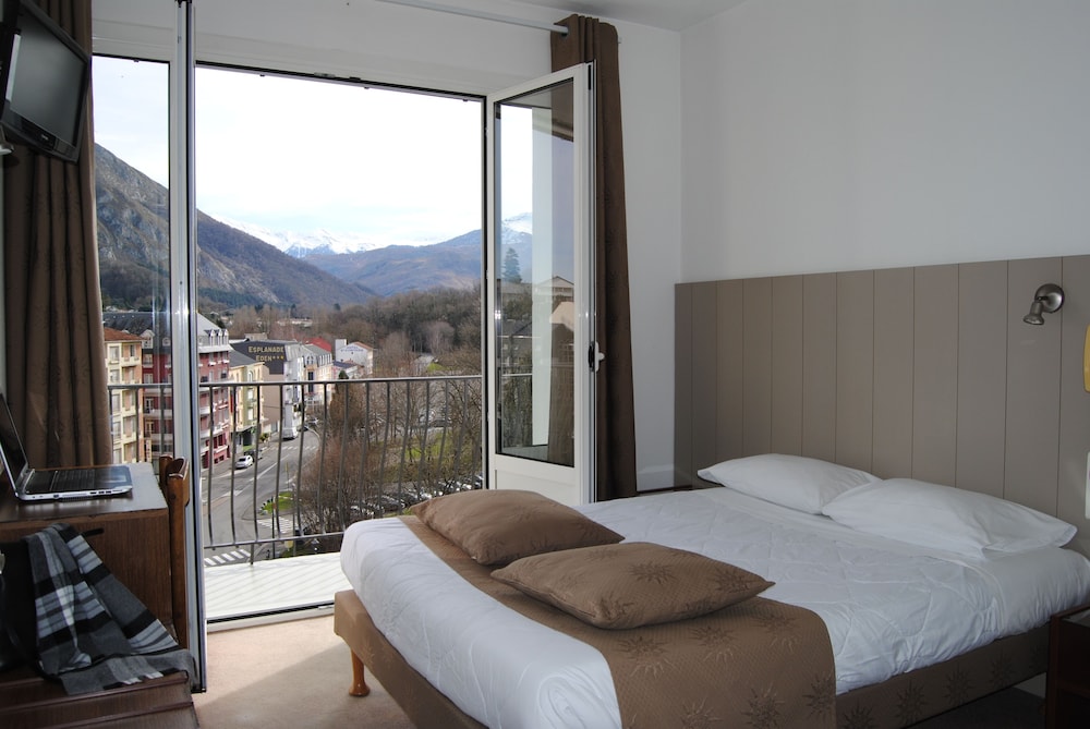 

Milano - Alti Pirenei - Hautes-Pyrénées, Francia - Adonis Lourdes - Notre Dame de la Sarte