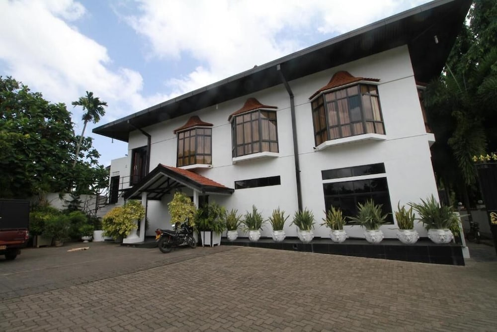 

Milano - Kalutara - Garden Beach Hotel