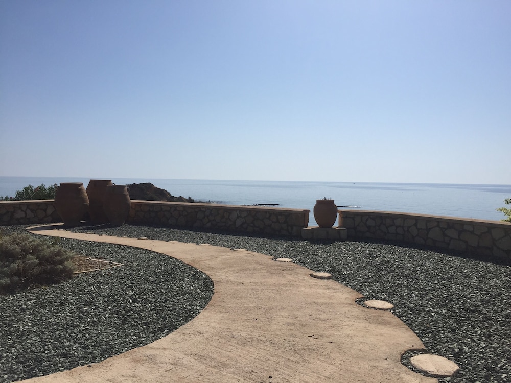 

Roma - Gennadi - Al Mare Villas