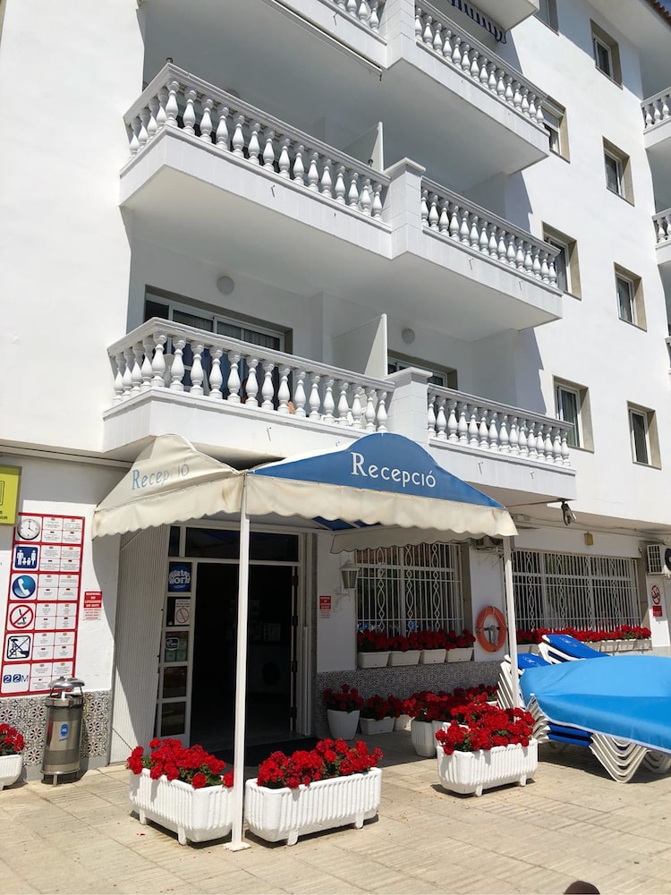 

Napoli - Blanes - Europa Family Apartments