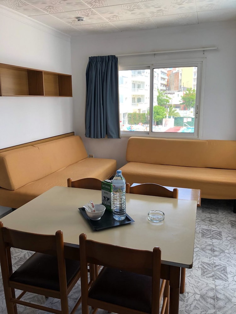 

Milano - Blanes - Europa Family Apartments