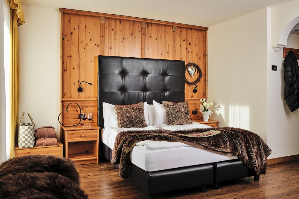 

Roma - Ossana - Boutique Hotel e Chalets Salvadori