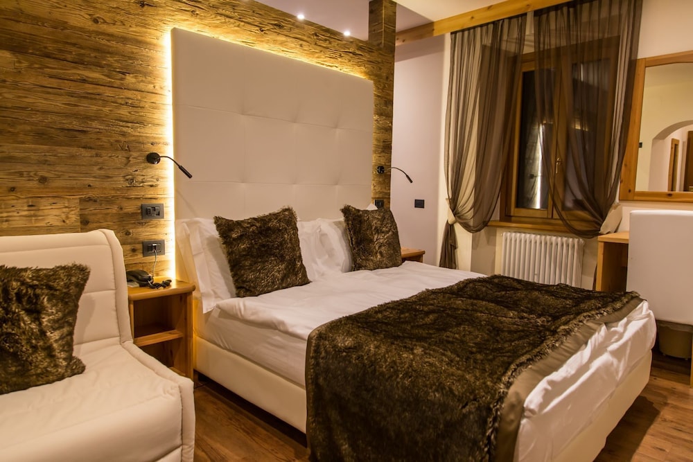 

Bologna - Vermiglio - Boutique Hotel e Chalets Salvadori