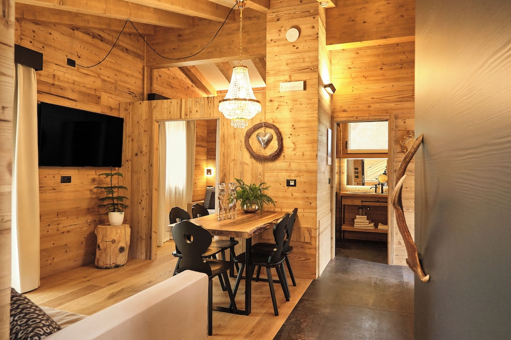 

Milano - Ossana - Boutique Hotel e Chalets Salvadori