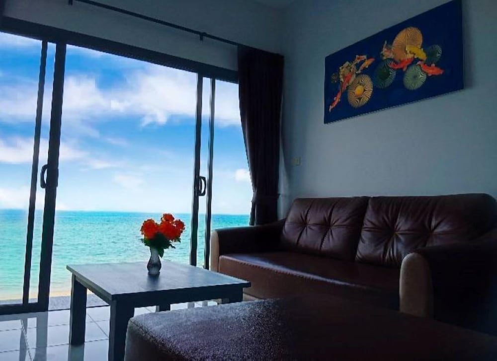 

Roma - Ban Bang Po - Koh Samui - March Samui Resort