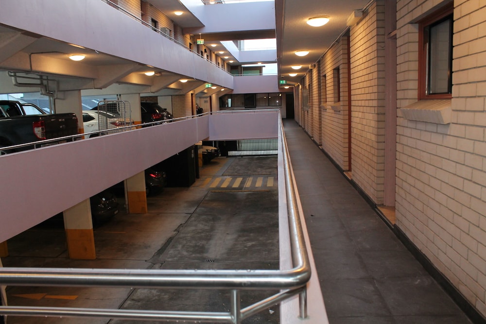 

Milano - Sydney - Marco Polo Motor Inn Sydney