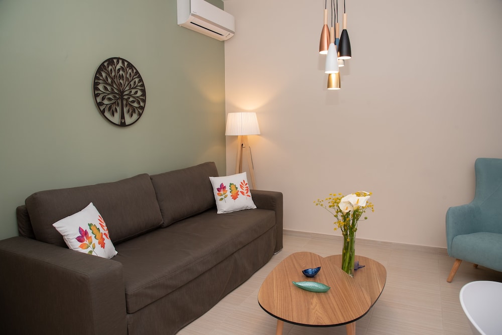 

Genova - Kassiopi - Kassiopi Luxury Suites