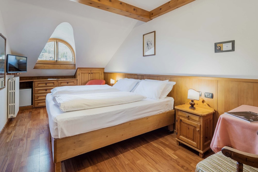 

Bari - Cortina d'Ampezzo - Franceschi Park Hotel
