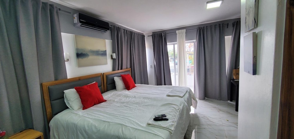 

Catania - Boca Chica - Boca Grande Hotel Suites