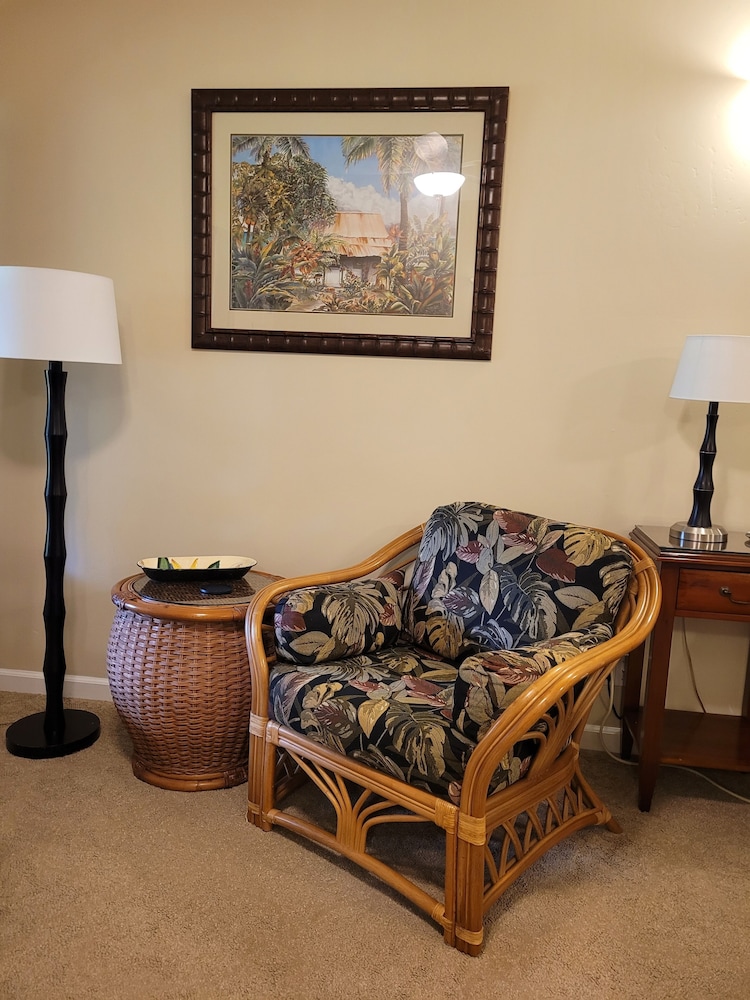 

Bologna - Hilo - Island Goode's - Luxury Adults Only Accommodation