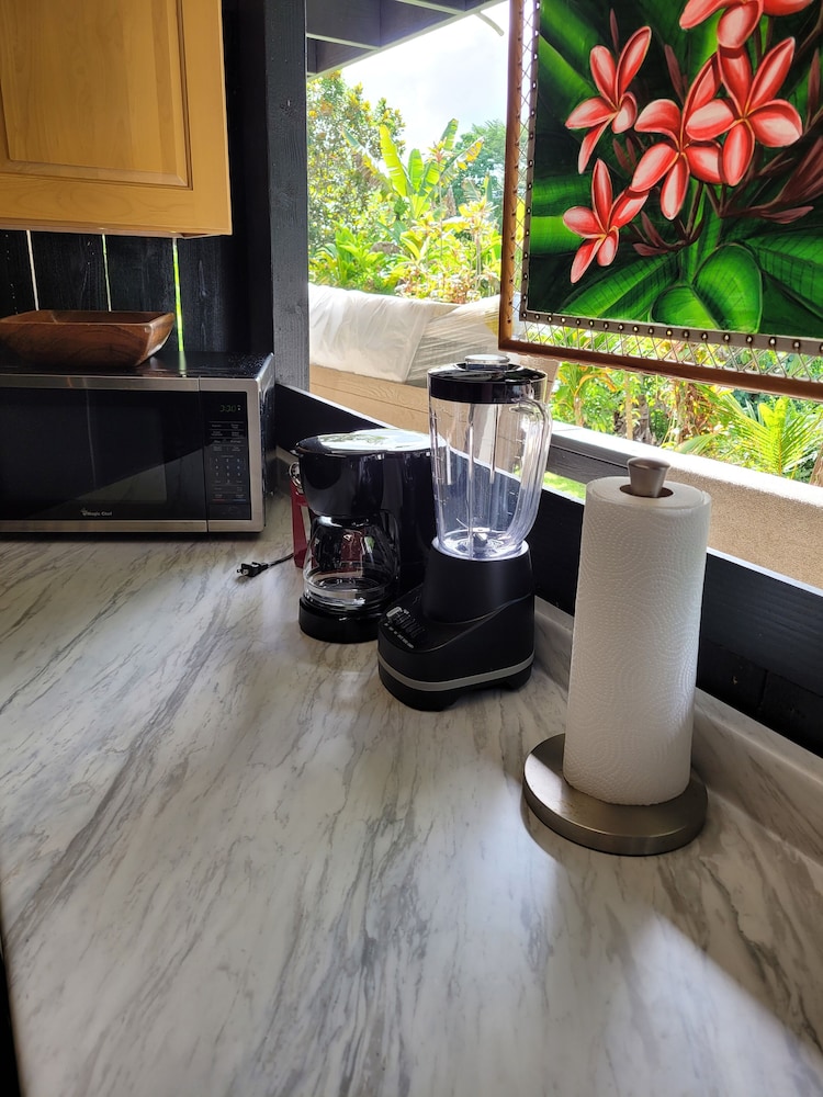 

Roma - Hilo - Island Goode's - Luxury Adults Only Accommodation