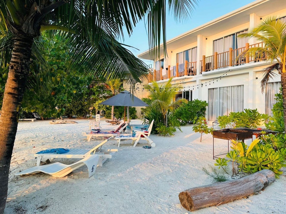 

Verona - South Male Atoll - The Sunset Villa