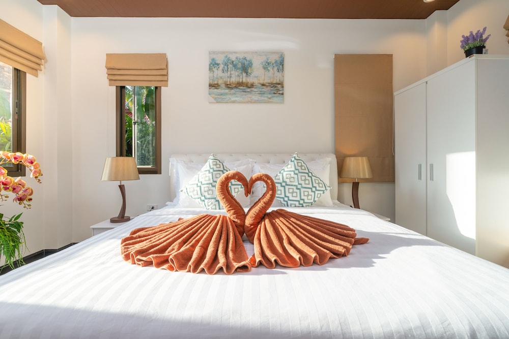 

Bologna - Ban Pa Khlok - Boutique Resort Private Pool Villa - SHA Extra Plus