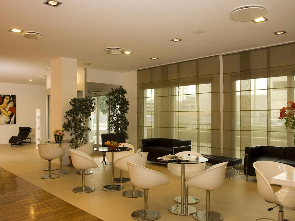 

Palermo - San Lazzaro di Savena - MICHELINO 75 by the Sydney Hotel