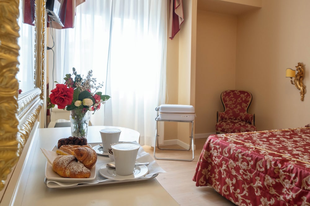 

Milano - Pistoia - Hotel Manzoni