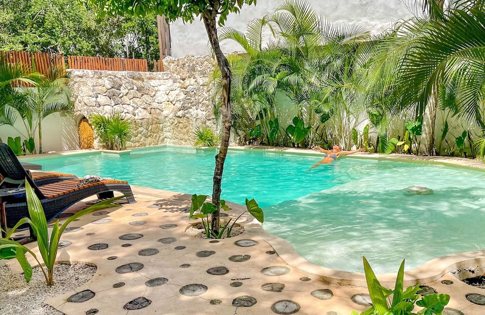 

Brindisi - Tulum - Niik Tulum