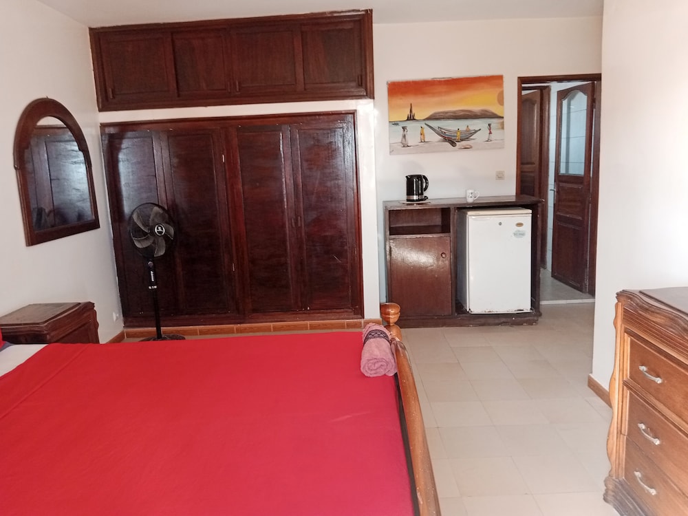 

Milano - Dakar - RESIDENCE HOTEL KAKATAR