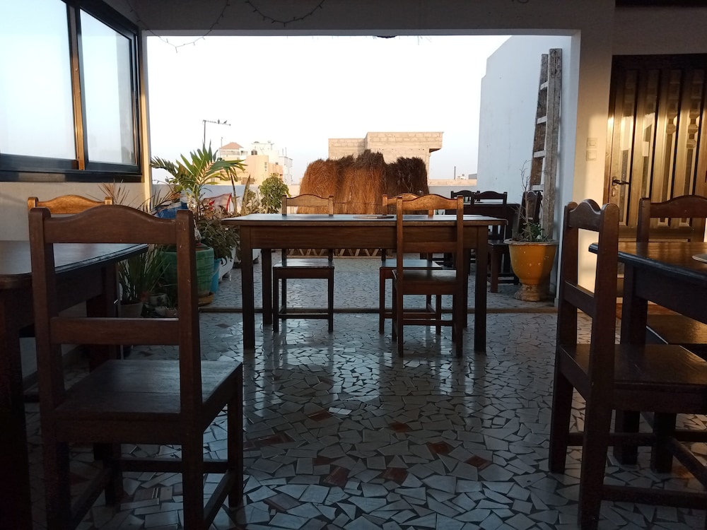 

Milano - Dakar - RESIDENCE HOTEL KAKATAR