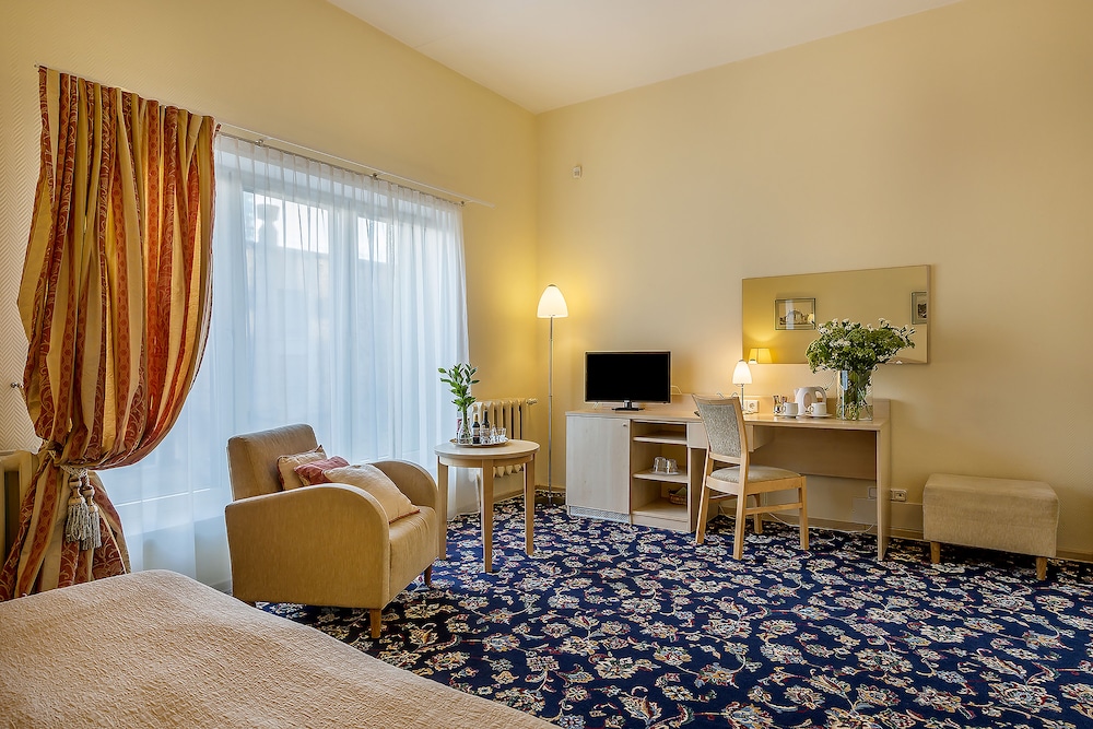 

Napoli - Vilnius - Grata by Centrum Hotels