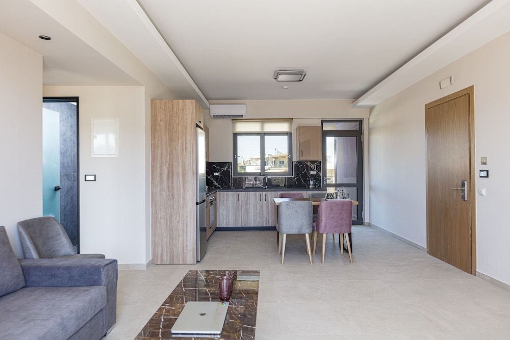 

Milano - Kissamos - Sapphire Blue Suites
