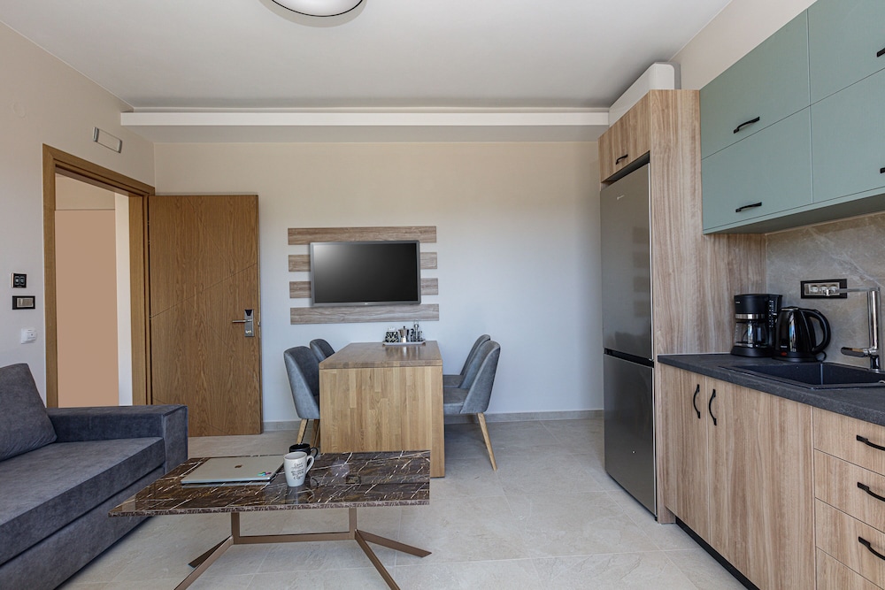 

Milano - Falasarna - Sapphire Blue Suites