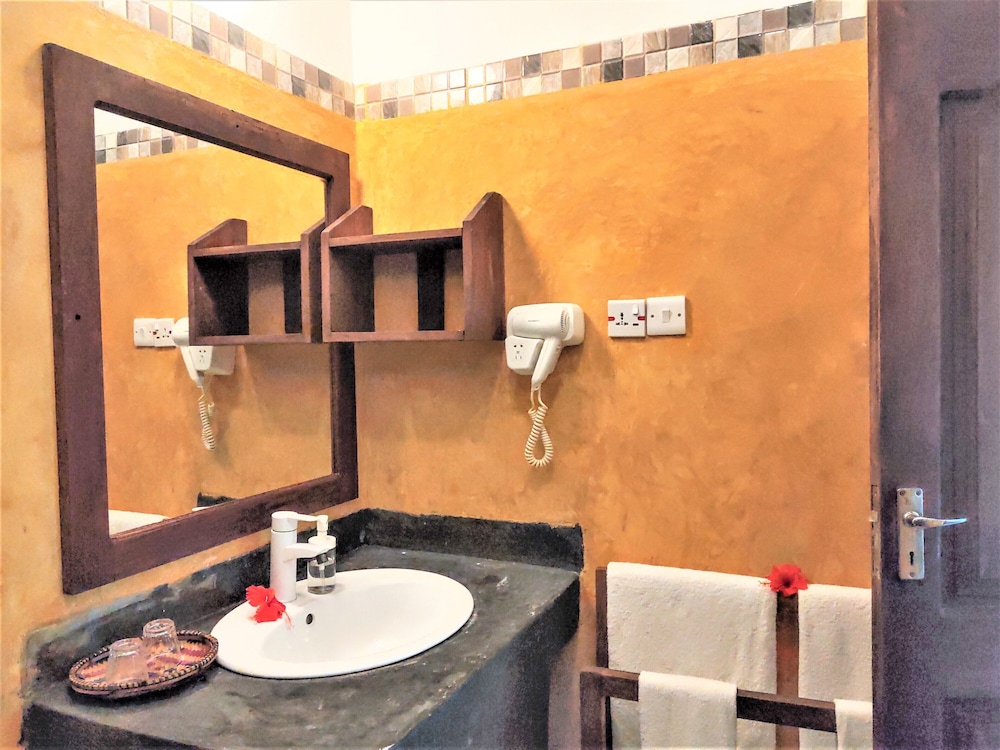 

Napoli - Makunduchi - Reef & Beach Resort - Spa Jambiani