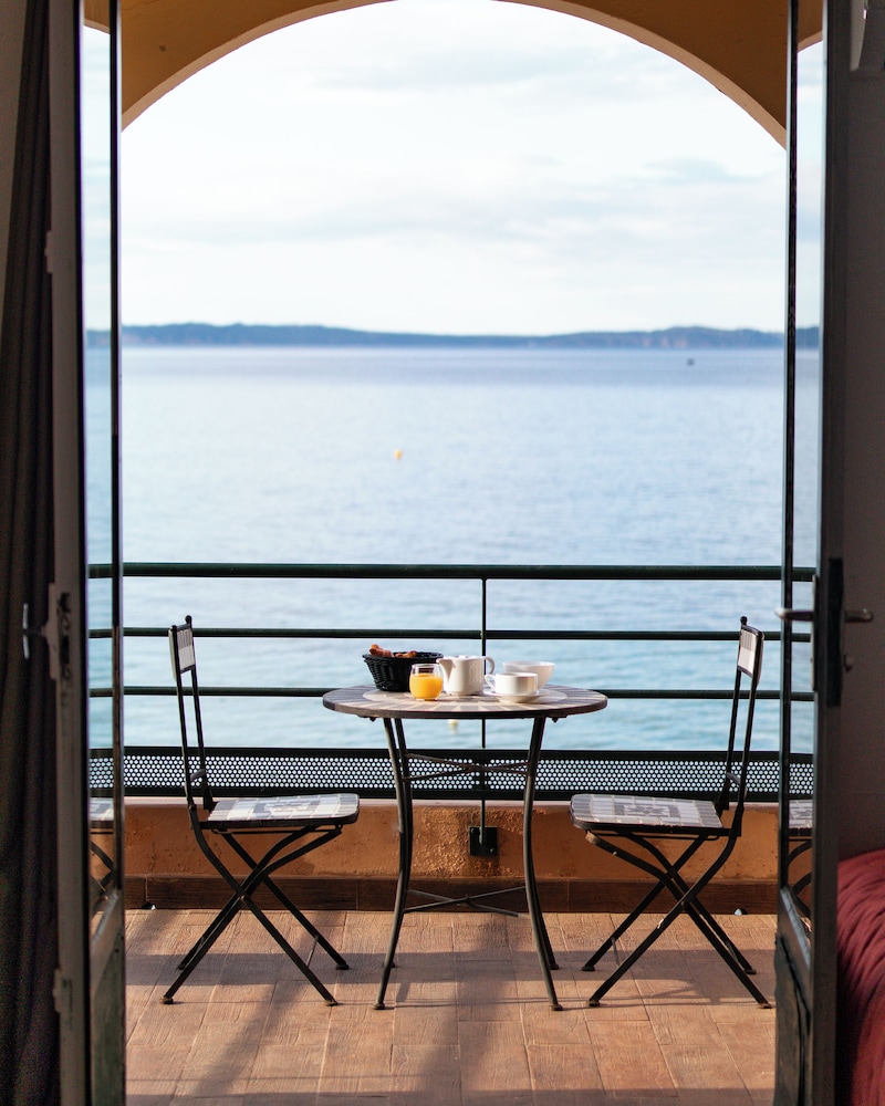 

Milano - Le Lavandou - Surplage Hotel Cavalière