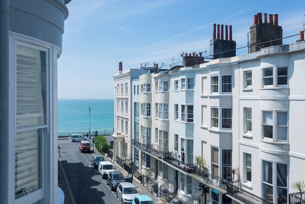 

Milano - Brighton - INNit Marina