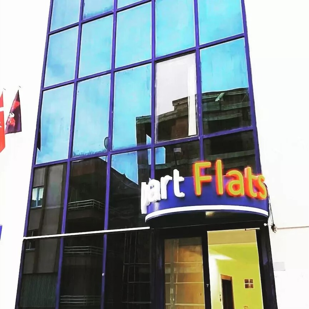 

Bologna - Lara - Upart Flats