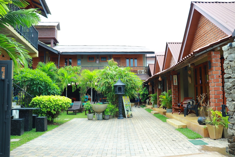 

Bologna - Negombo - The Nature Villa