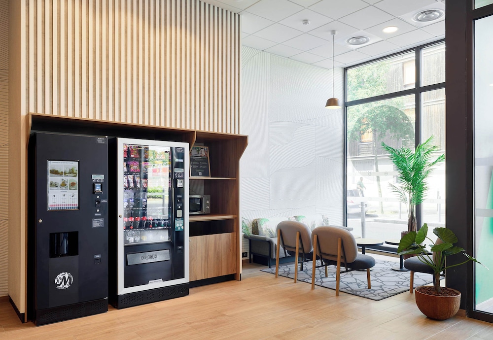 

Cagliari - Noisy-le-Grand - B&B Hotel Paris Clichy-Sous-Bois